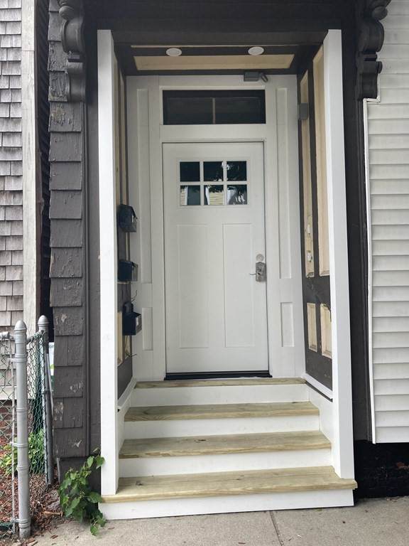 165 W 8th St - Photo 1