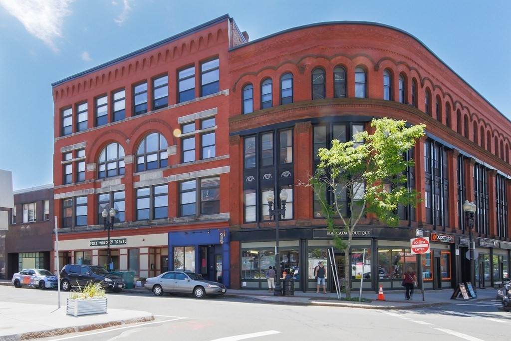 54-56 Central Sq - Photo 1