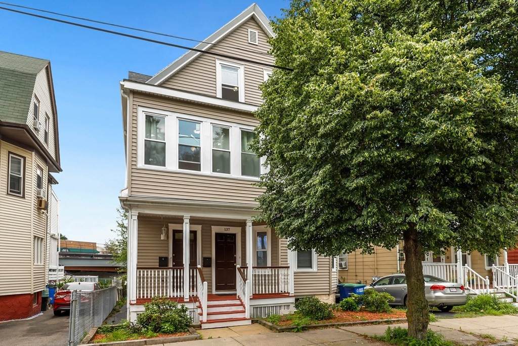 139 Boston Ave - Photo 1