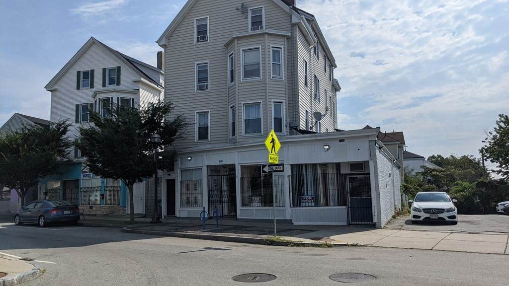 1130 Acushnet Ave - Photo 1