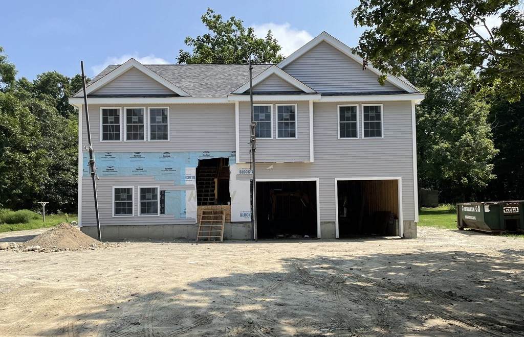 686 Dighton Ave - Photo 1