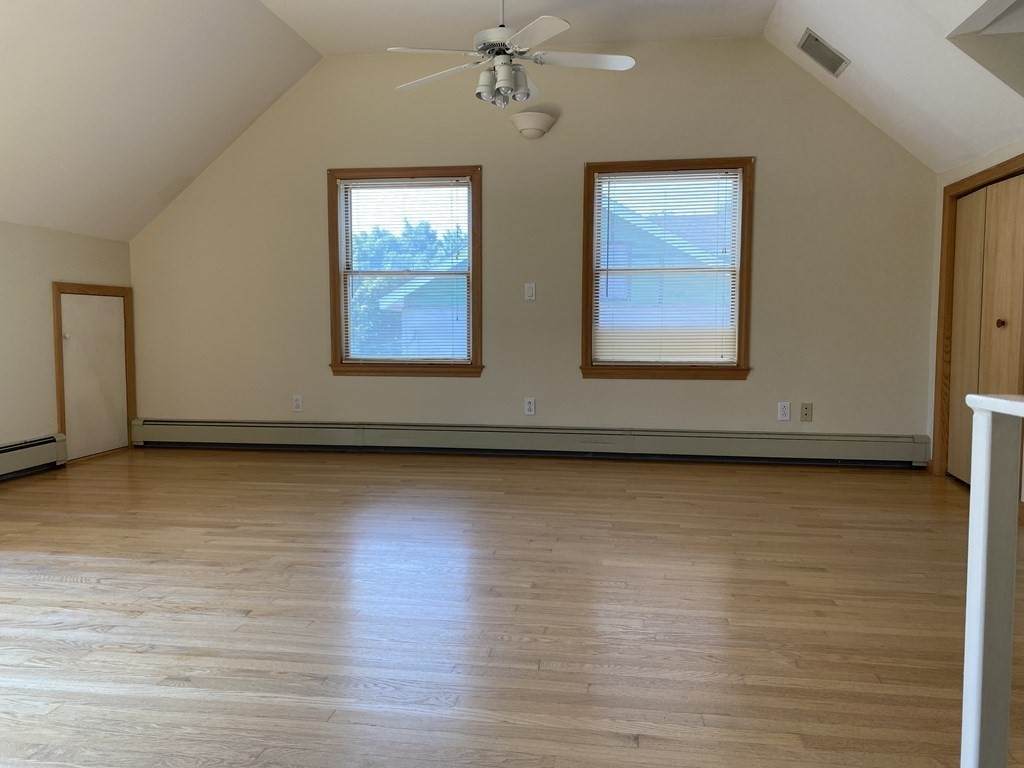 14 Central - Photo 1