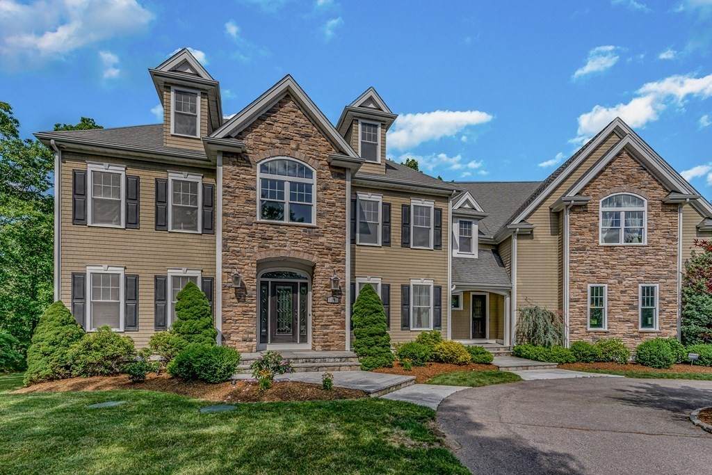 17 Eisenhower Dr - Photo 1