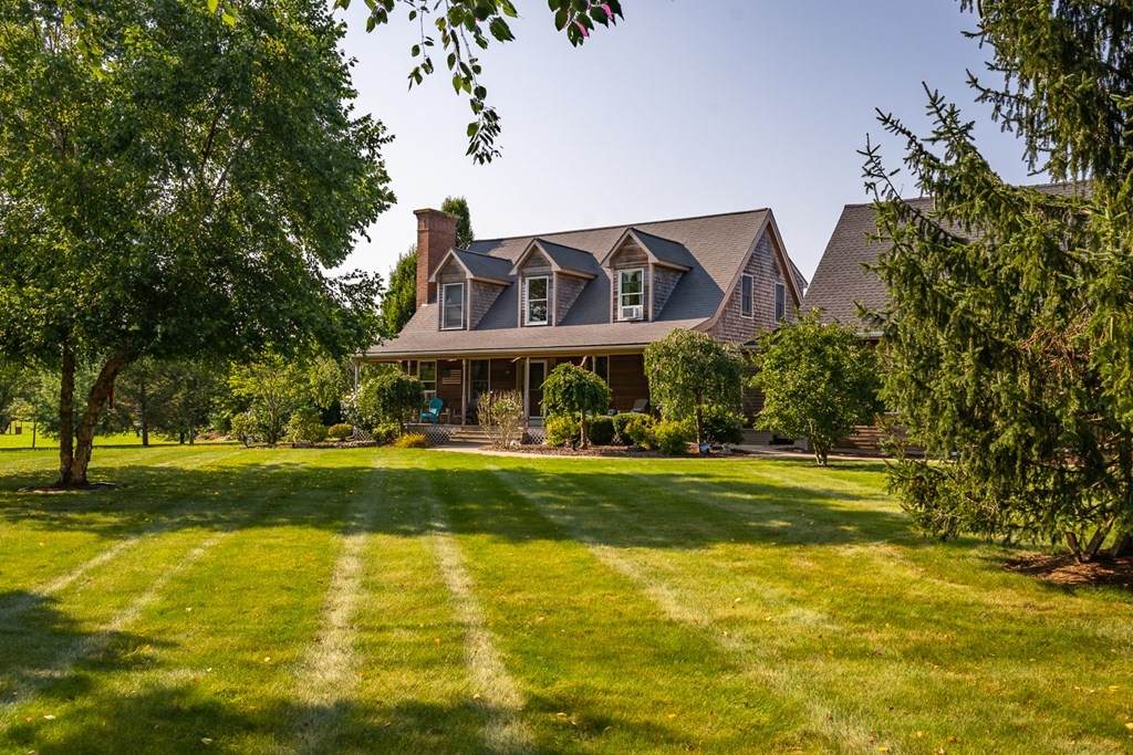 2 Sassafras Rd - Photo 1