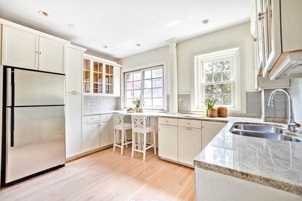 46 Shepard St - Photo 1