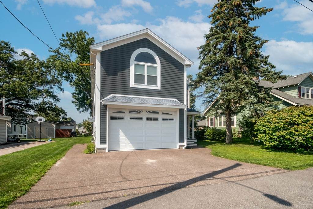 9 Arbutus Rd. - Photo 1