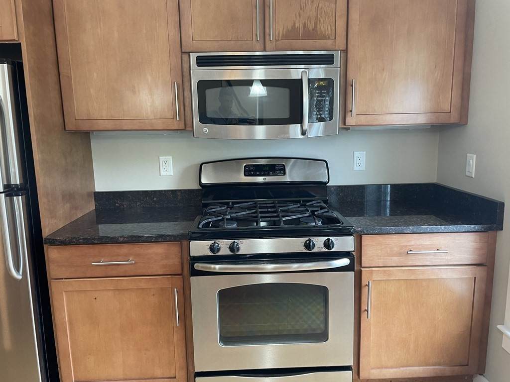54 Bay State Rd - Photo 1