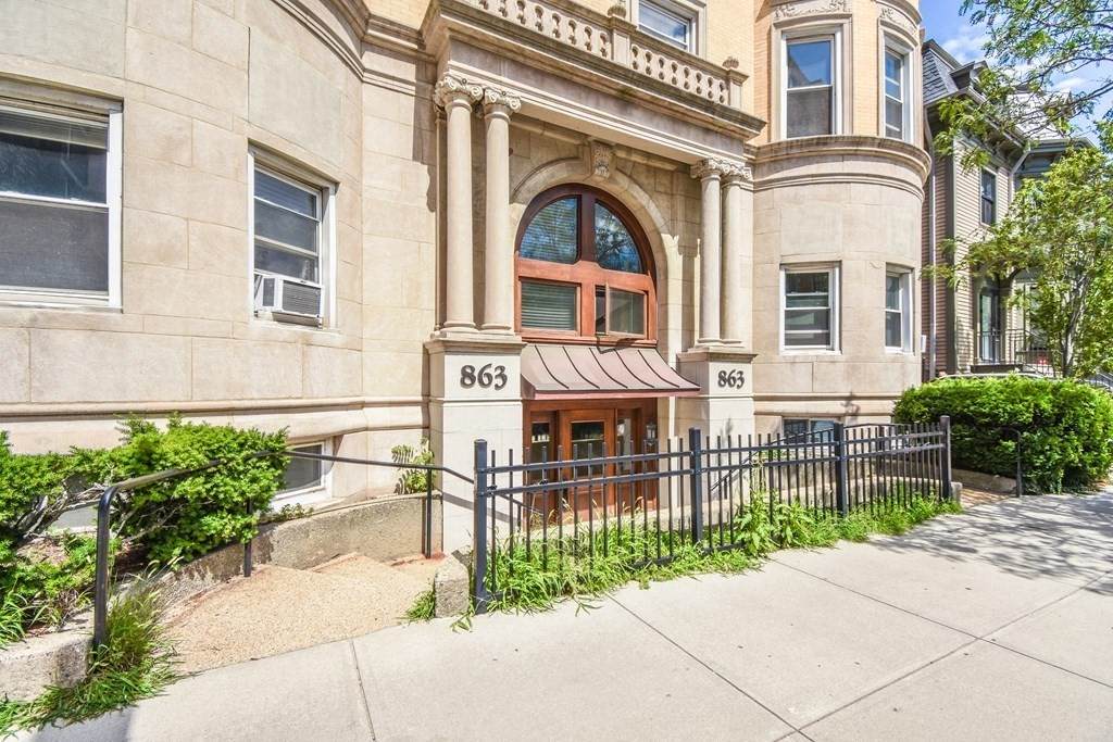 863 Massachusetts Avenue - Photo 1