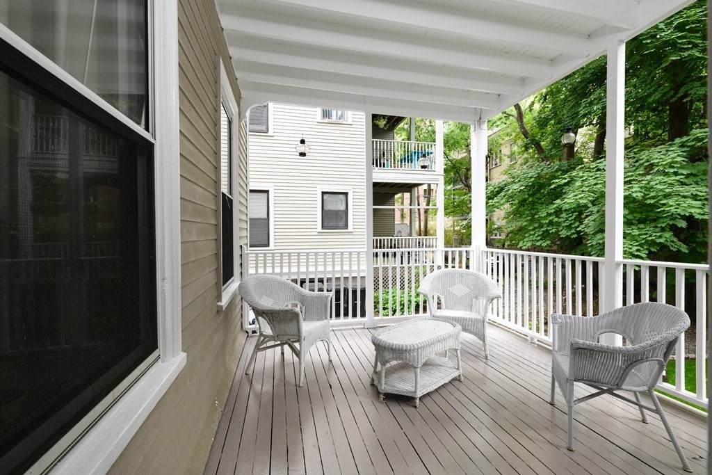 19 Trowbridge St. - Photo 1