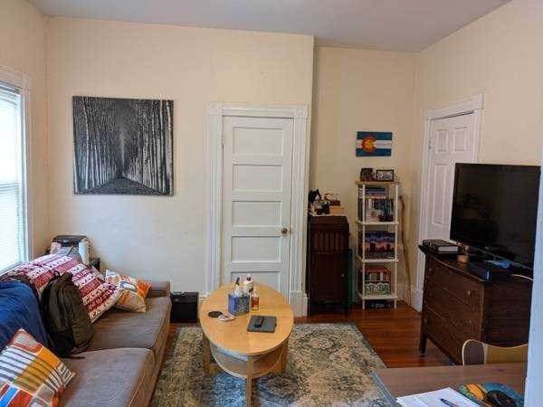146 Pearl St - Photo 1