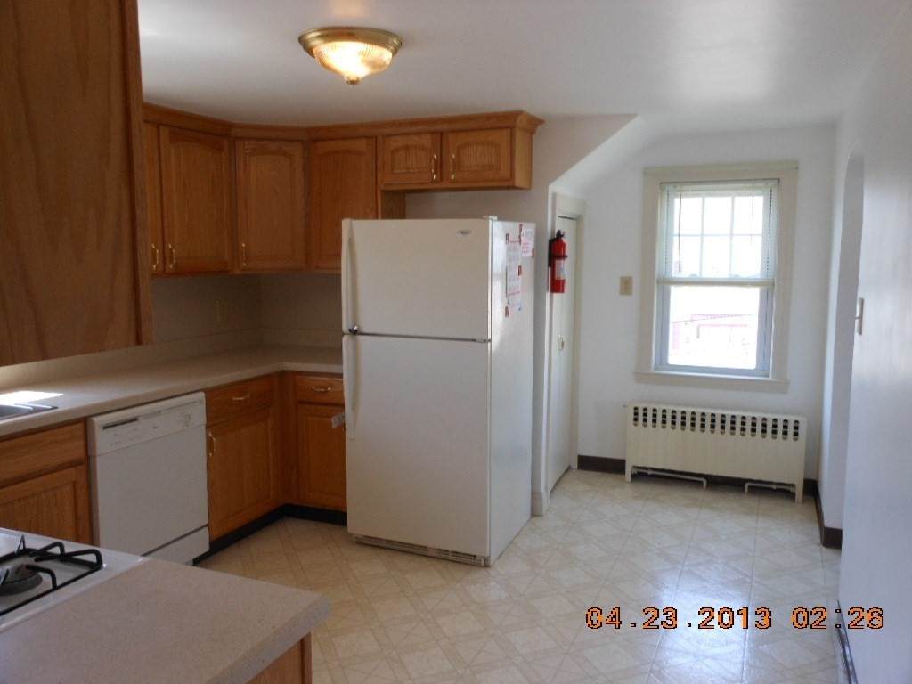 82 Calumet Street - Photo 1