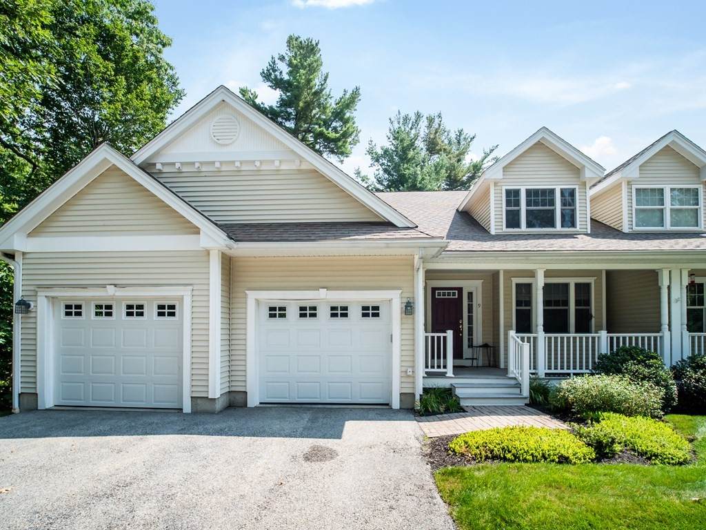9 Pembrook Lane - Photo 1