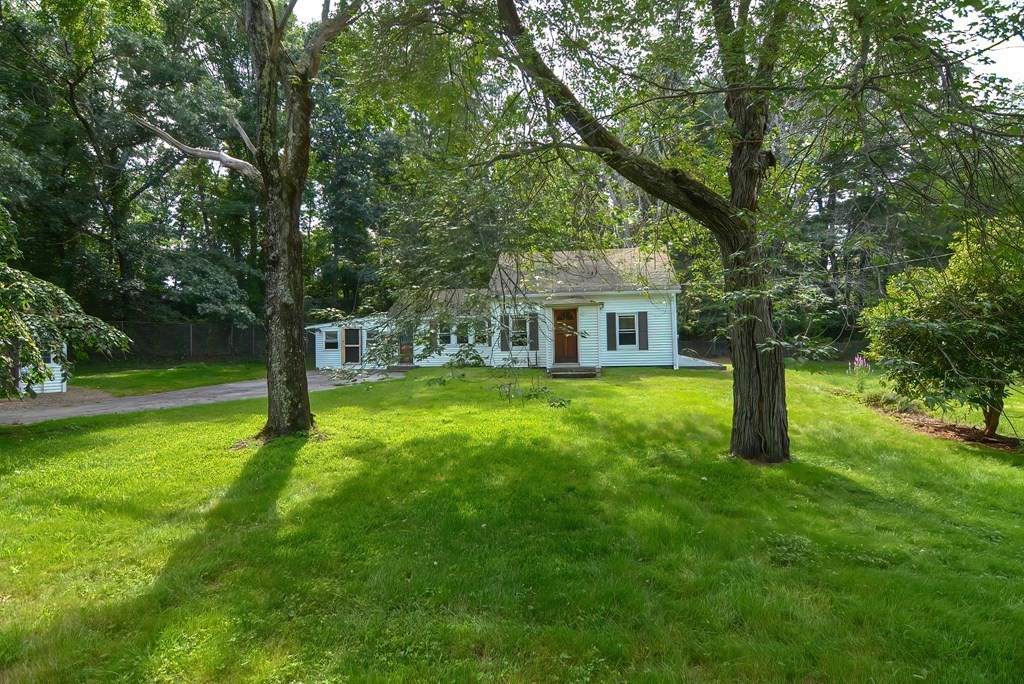 8 Hudson Ave - Photo 1