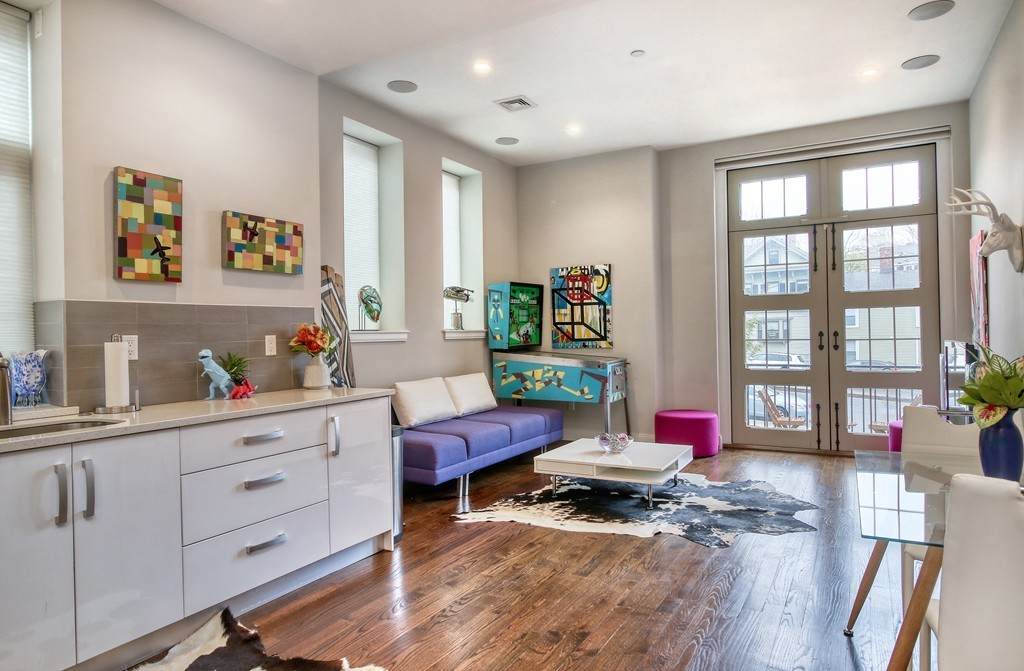 225 Dorchester Street - Photo 1