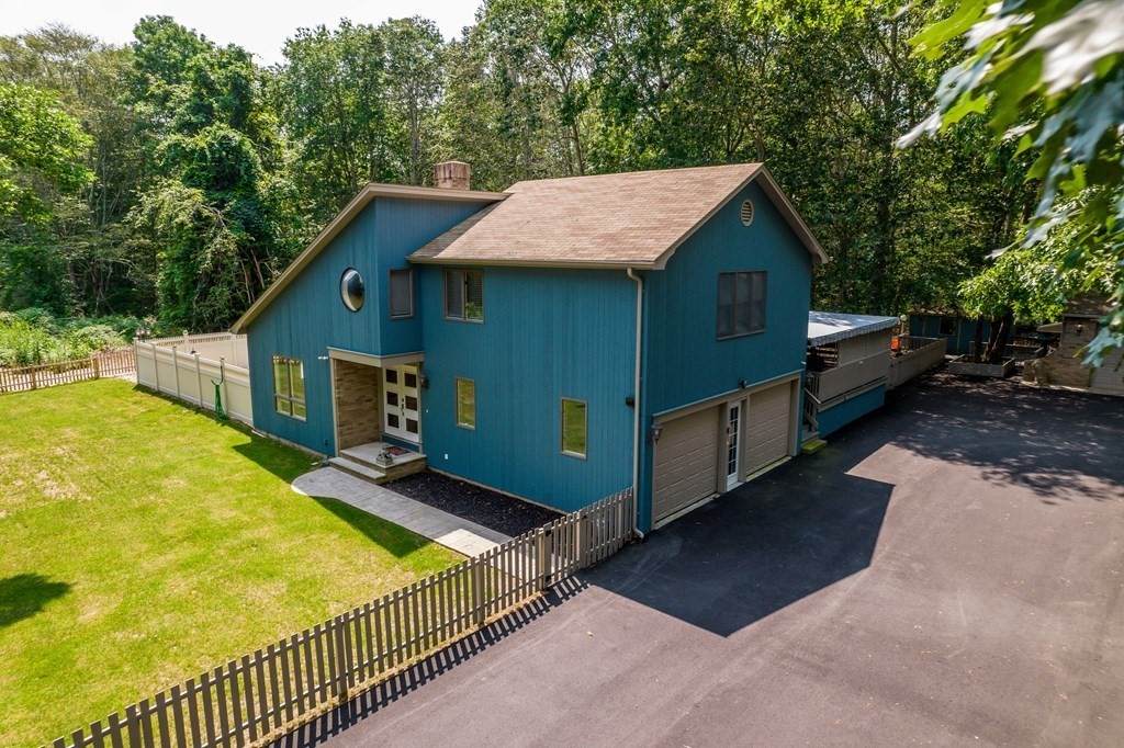 830 Allen St - Photo 1