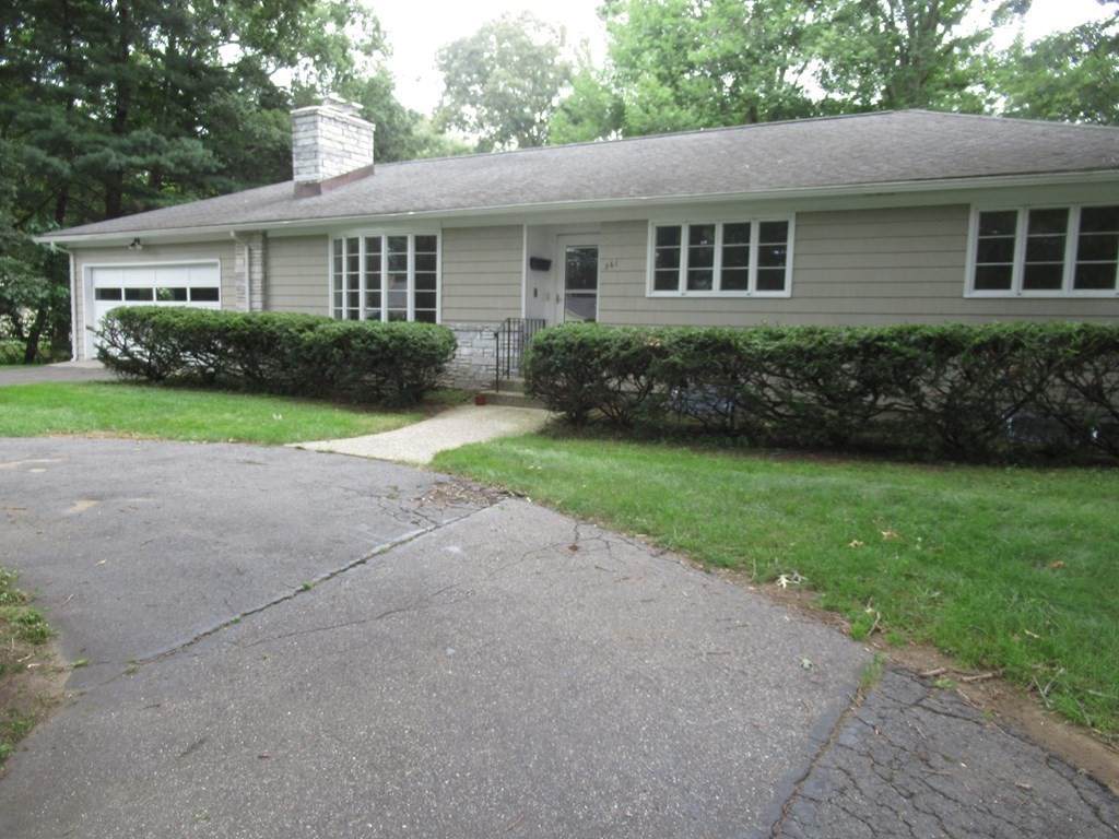 561 Williams St - Photo 1