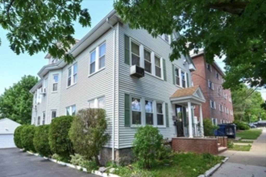 4765 Washington St - Photo 1