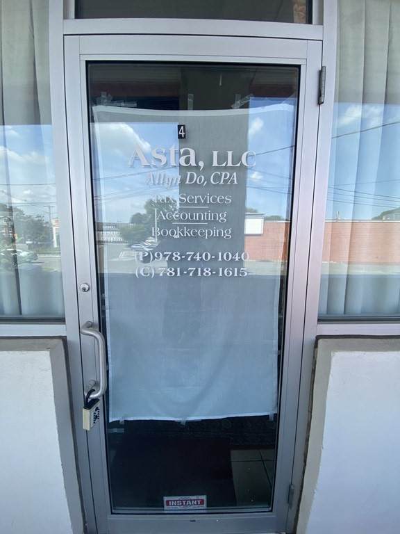 430 Essex - Photo 1