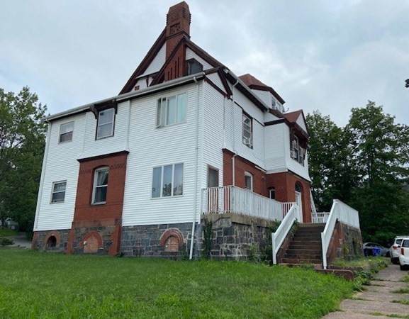 209 Summer Street - Photo 1