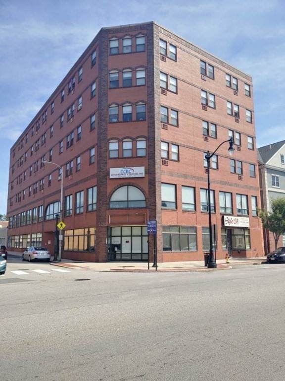 24 Park St - Photo 1