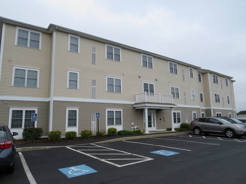 555 Page Street - Photo 1