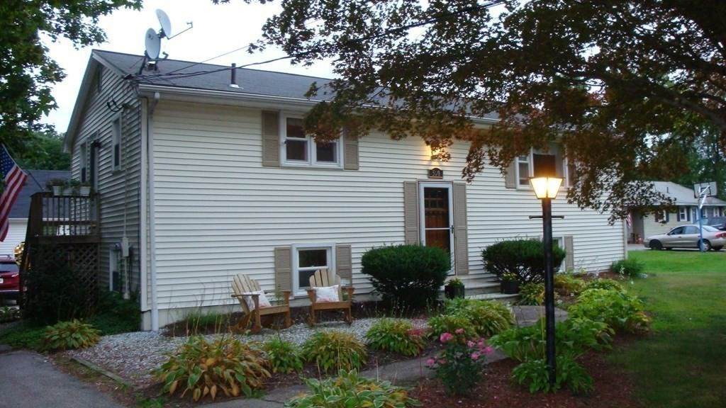 590 N Woodstock Rd - Photo 1