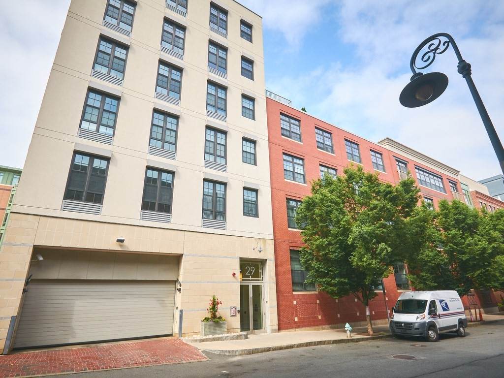 29 Otis Street - Photo 1