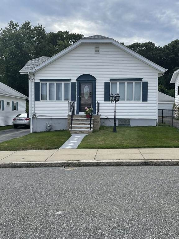 372 Johnson St - Photo 1