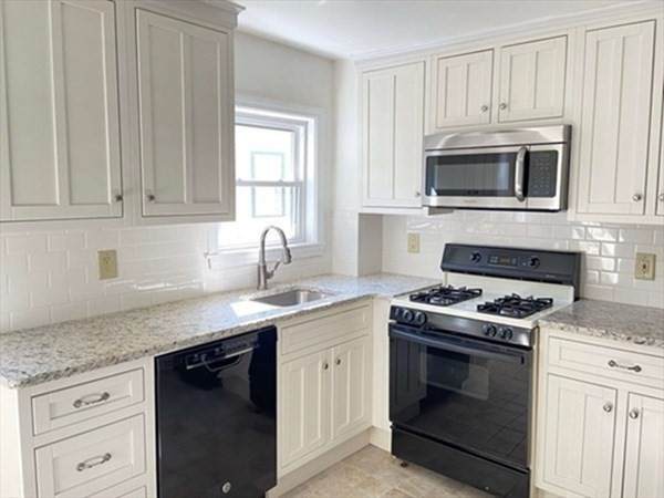 18 Walcott St - Photo 1