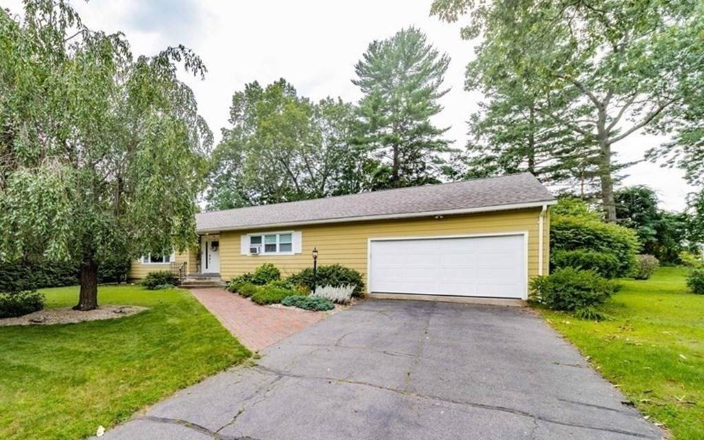 14 Southgate Ave - Photo 1