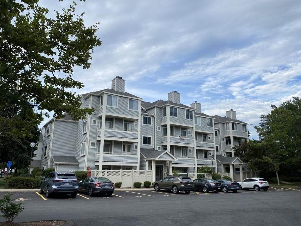 200 Falls Blvd - Photo 1