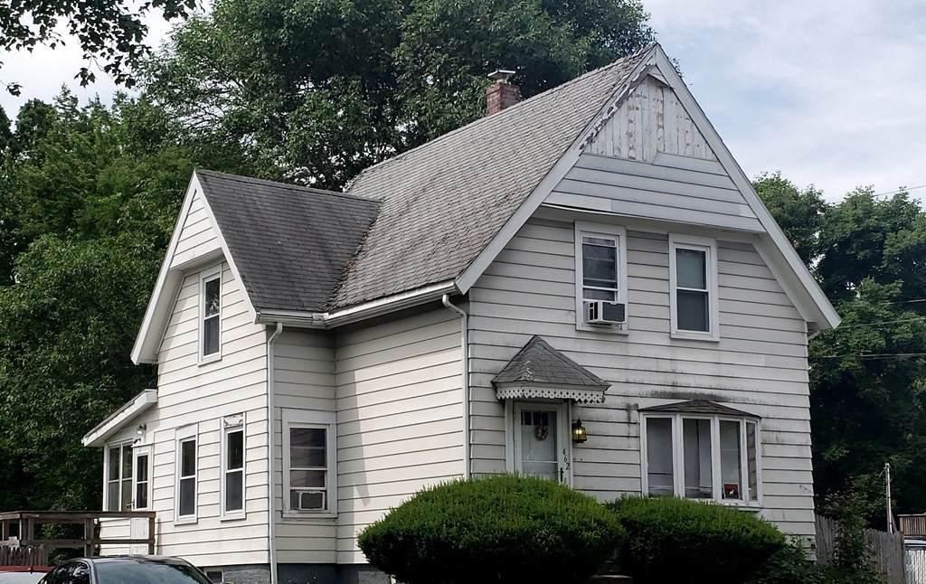 462 Temple St - Photo 1