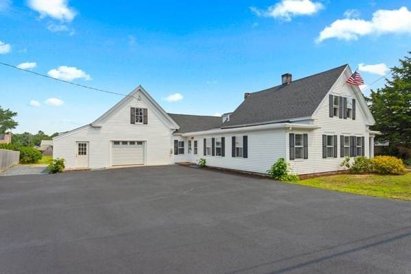 122 Center St - Photo 1