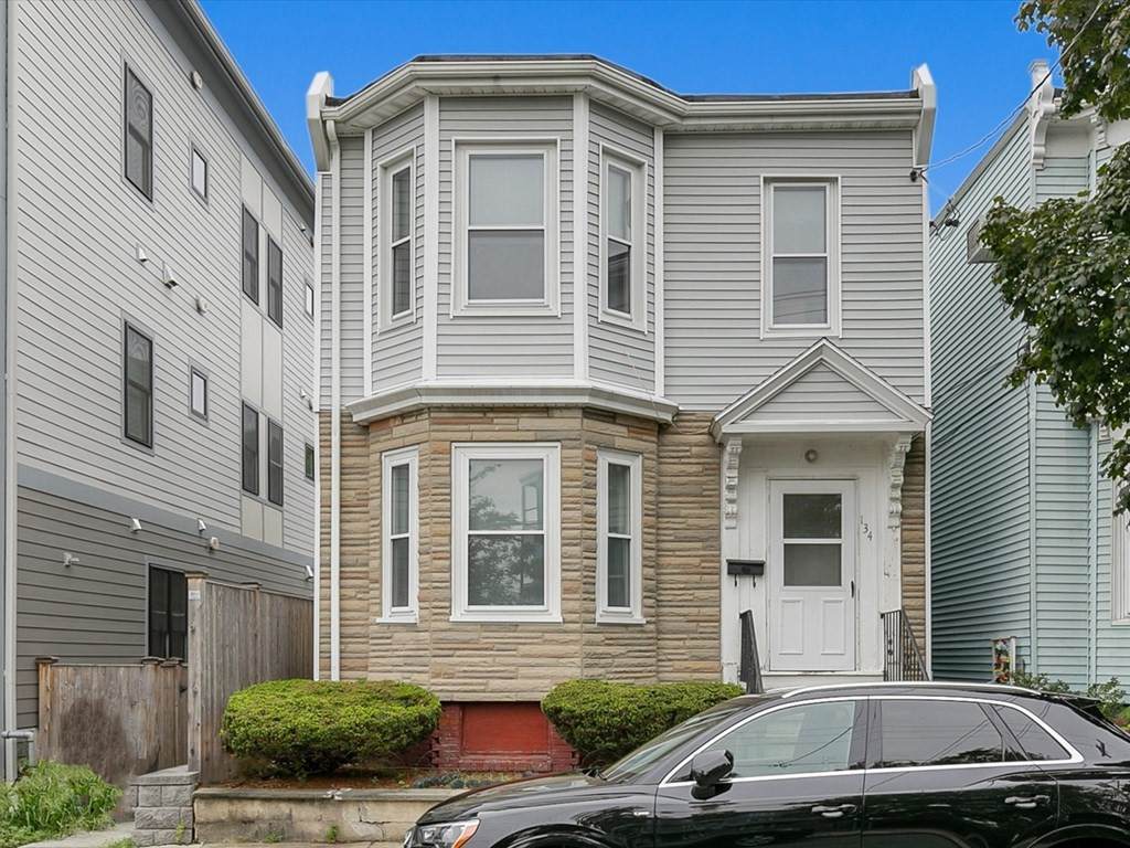 134 Coleridge St - Photo 1