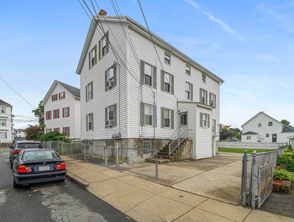 221 Healy St - Photo 1