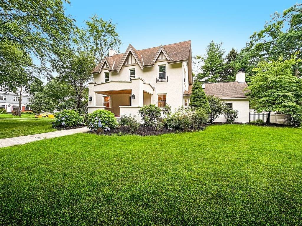 74 Forest Glen - Photo 1