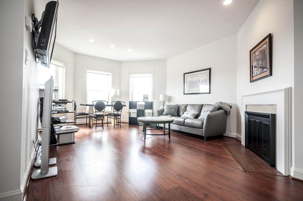 416 Commonwealth Avenue - Photo 1