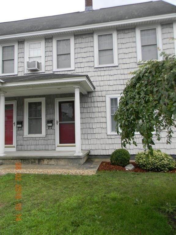2137 Main St - Photo 1