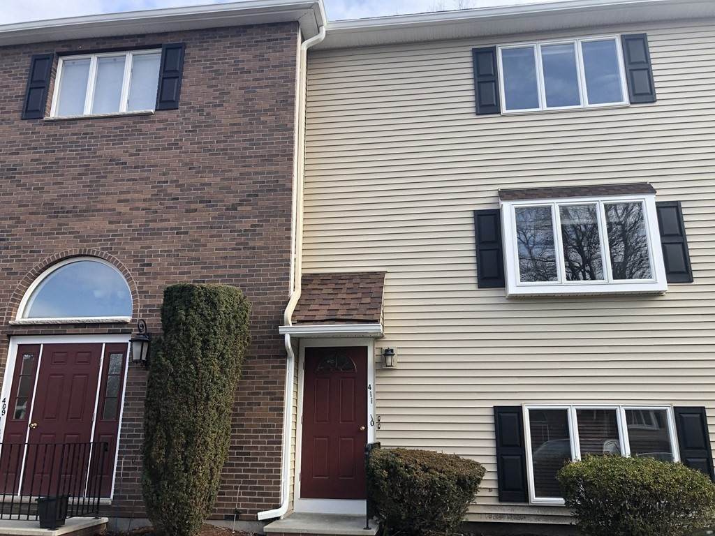305 Salem St - Photo 1
