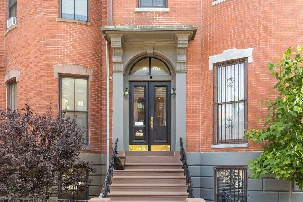 570 Massachusetts Ave - Photo 1