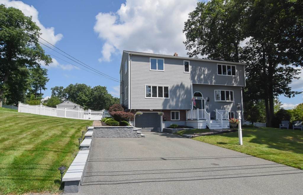 4 Livingston Drive - Photo 1