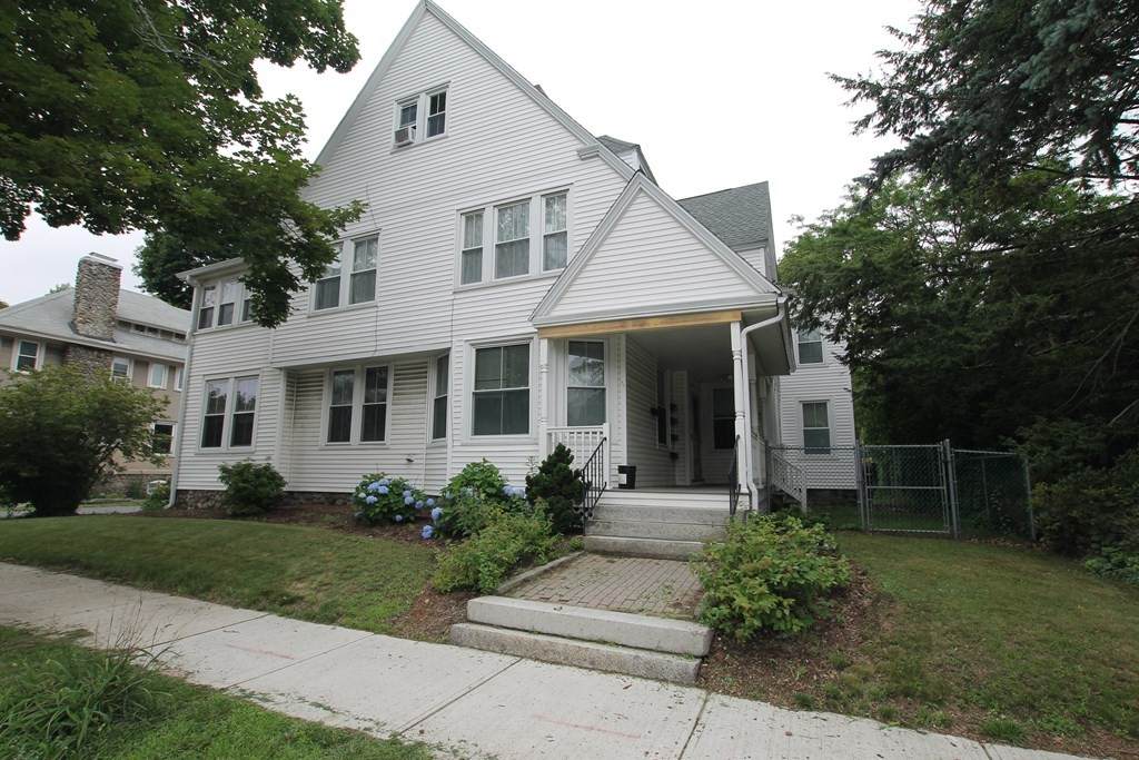731 Pleasant St - Photo 1