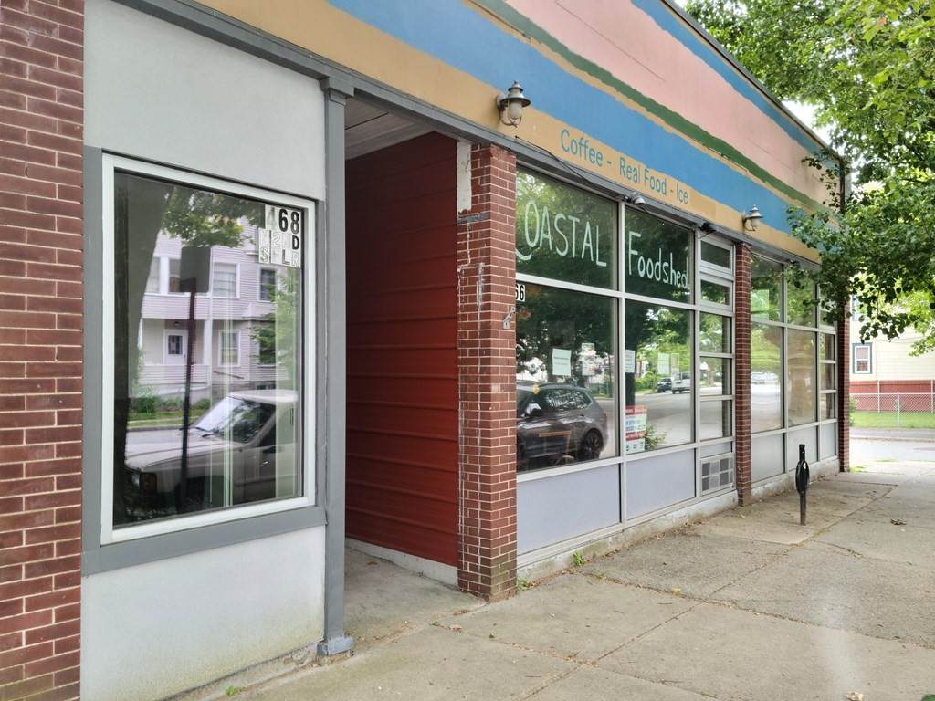464 Brock - Photo 1