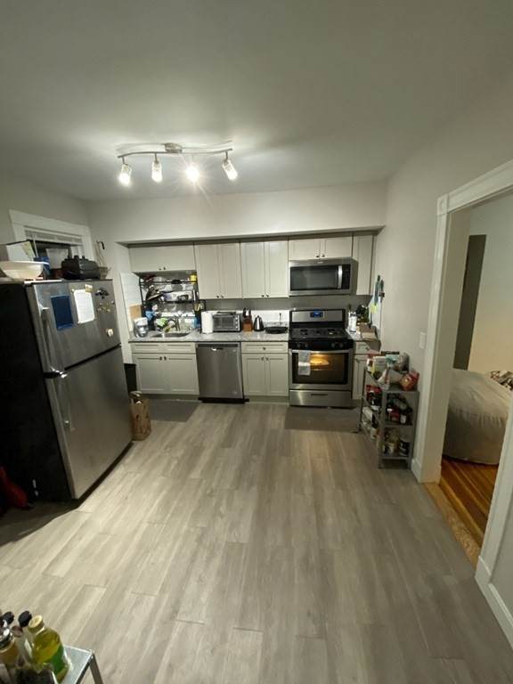 429 Medford St - Photo 1