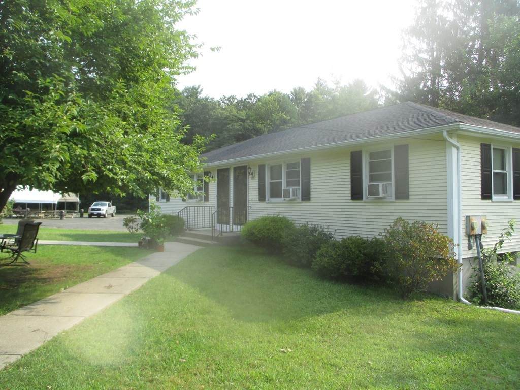 1149-1151 North Westfield Street - Photo 1