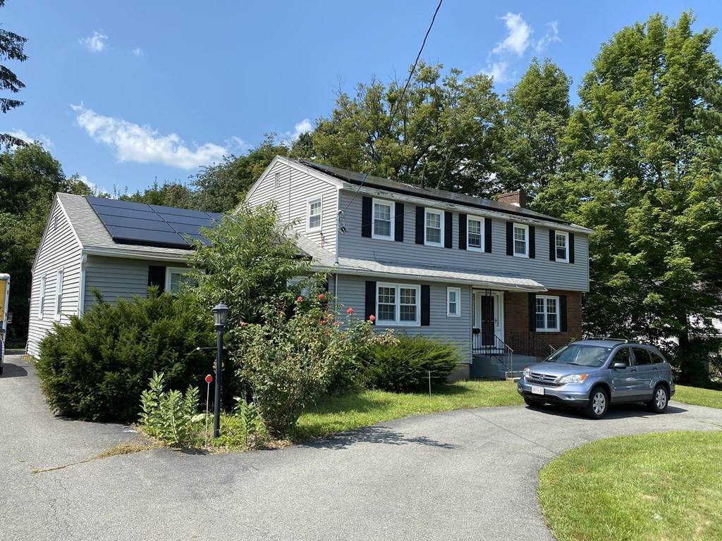 174 Grove Ave - Photo 1