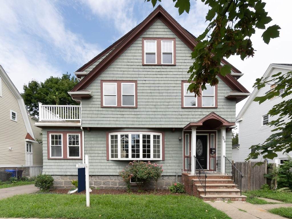 368 Gallivan Blvd - Photo 1