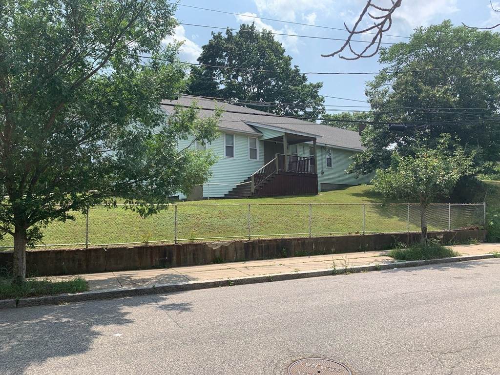 140 Wachusett St - Photo 1