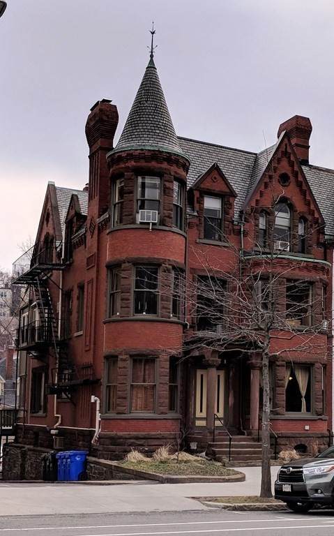 1575 Beacon St - Photo 1