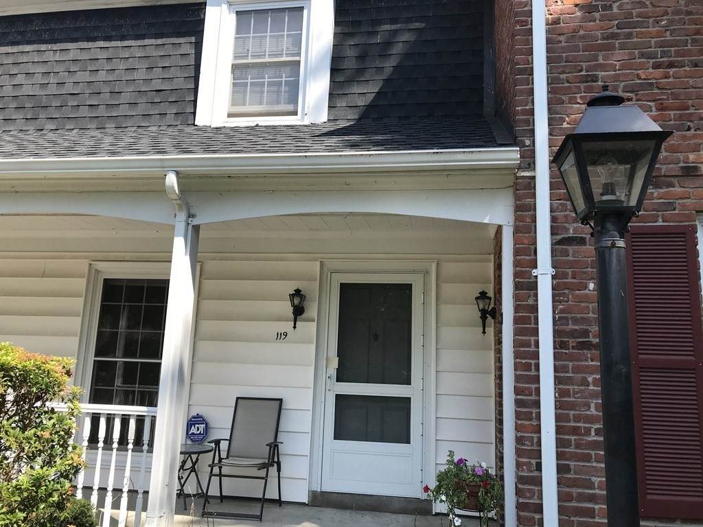 119 Jamestown Dr - Photo 1